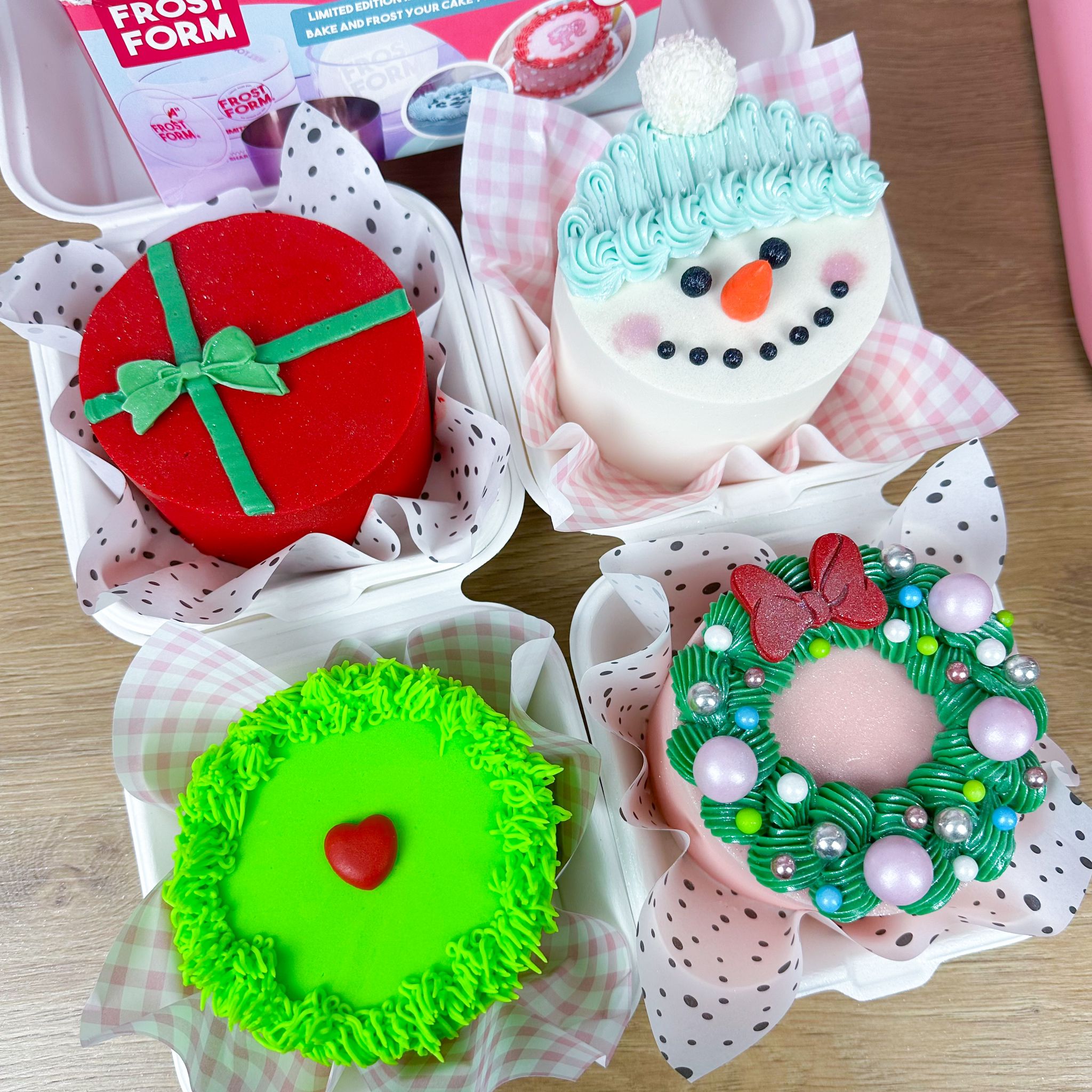 Frost Form - 4" (10cm) Bento Kit -  Round Cake Decorating Kit
