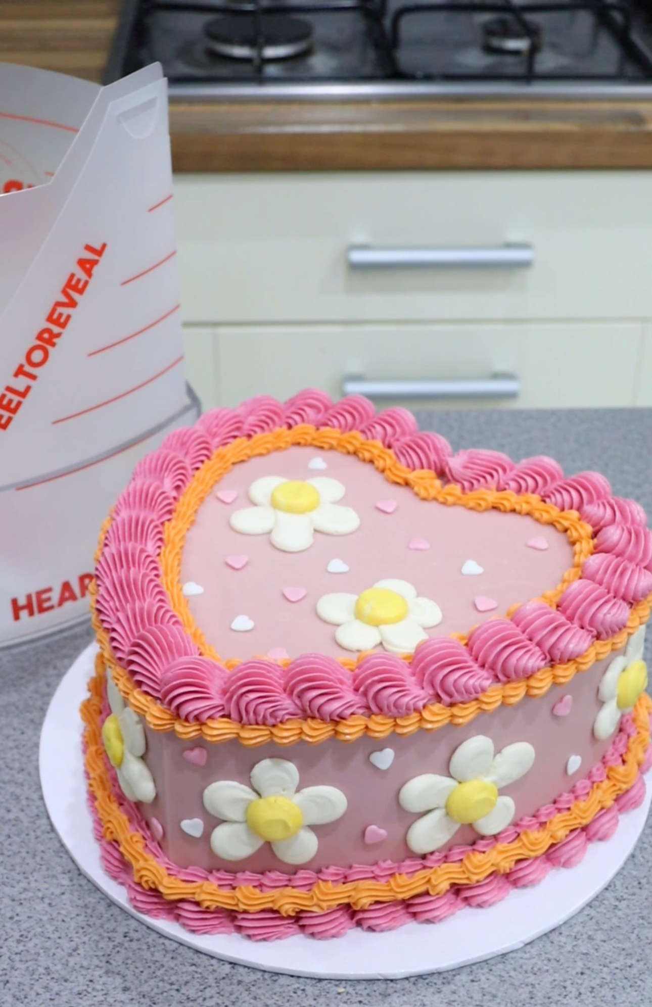 6" & 8" (15cm & 20cm) Heart Frost Form