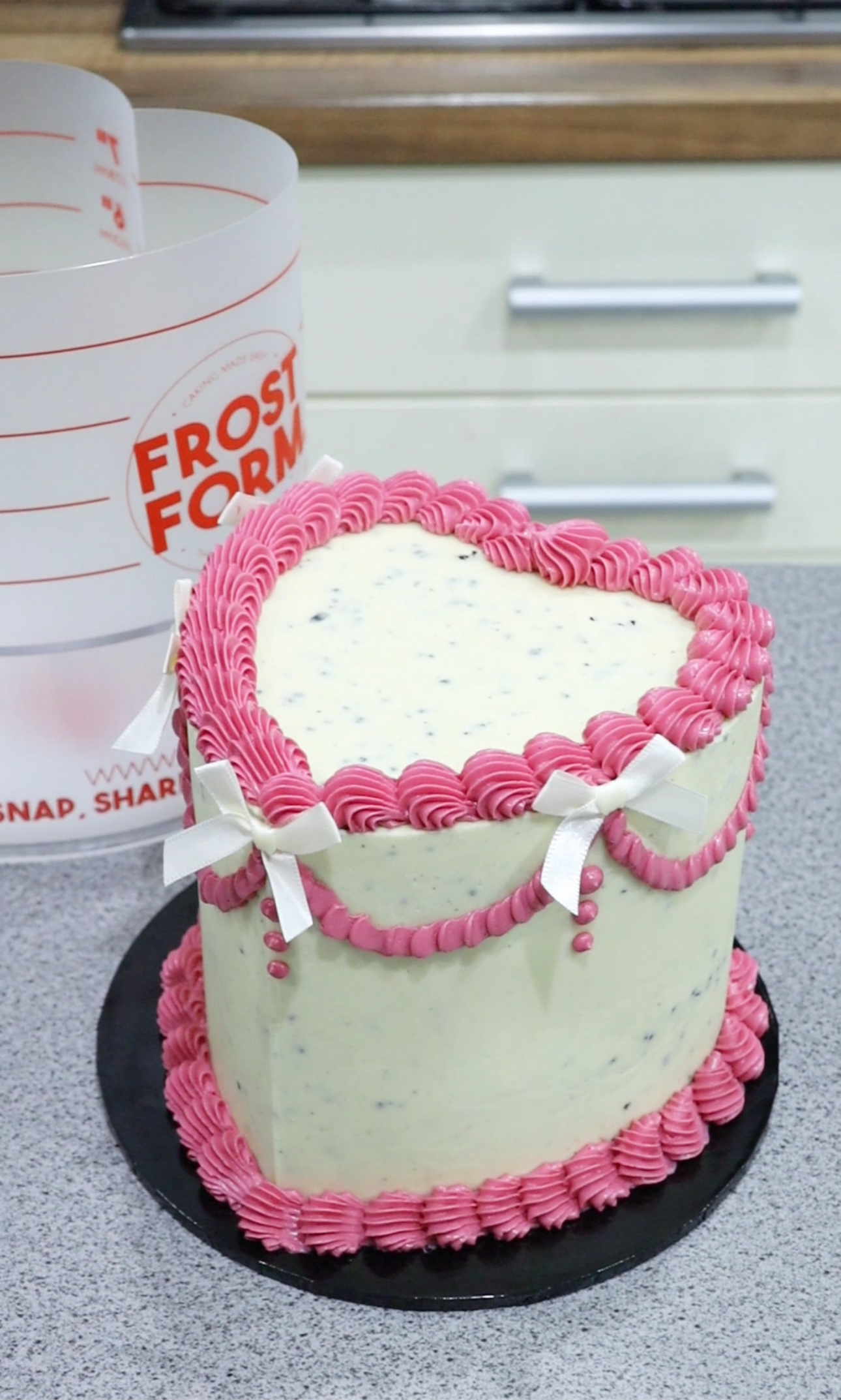 6" (15cm) Heart Frost Form Kit