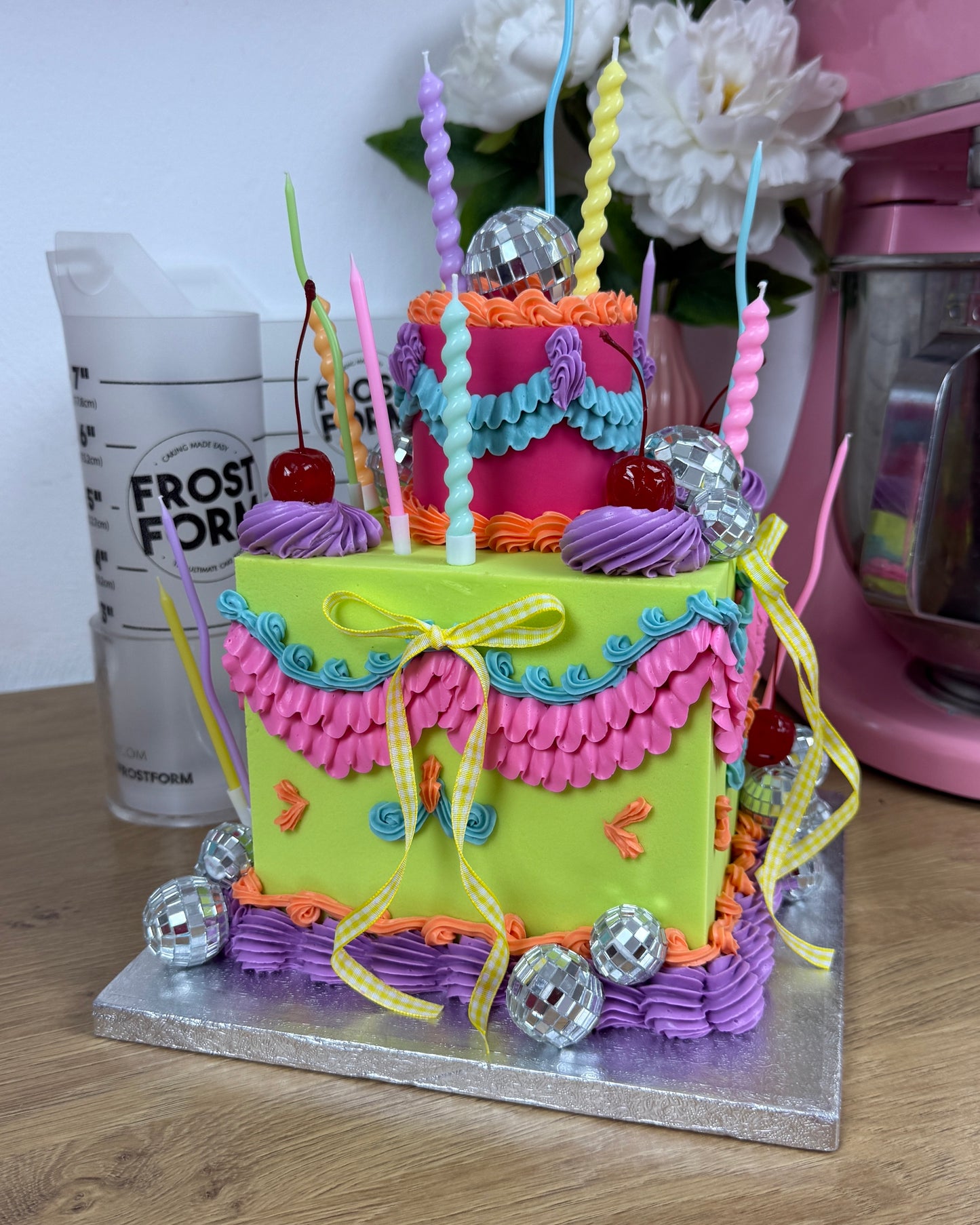 June 6th - Frost Form  - Neon Disco Cake Class