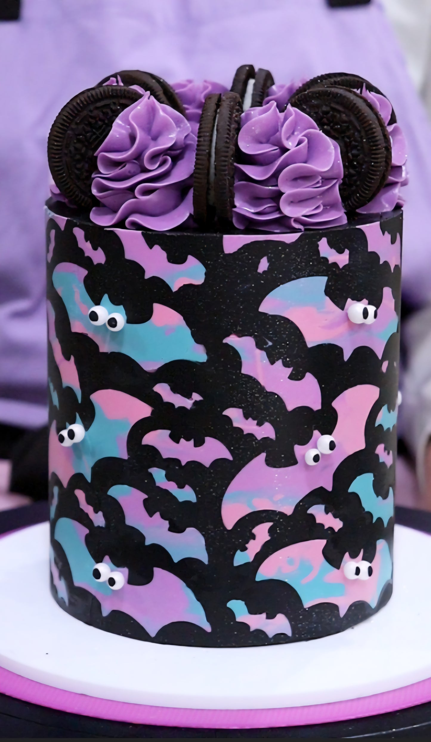 Frost Form - 6" Round Stencil - Bats