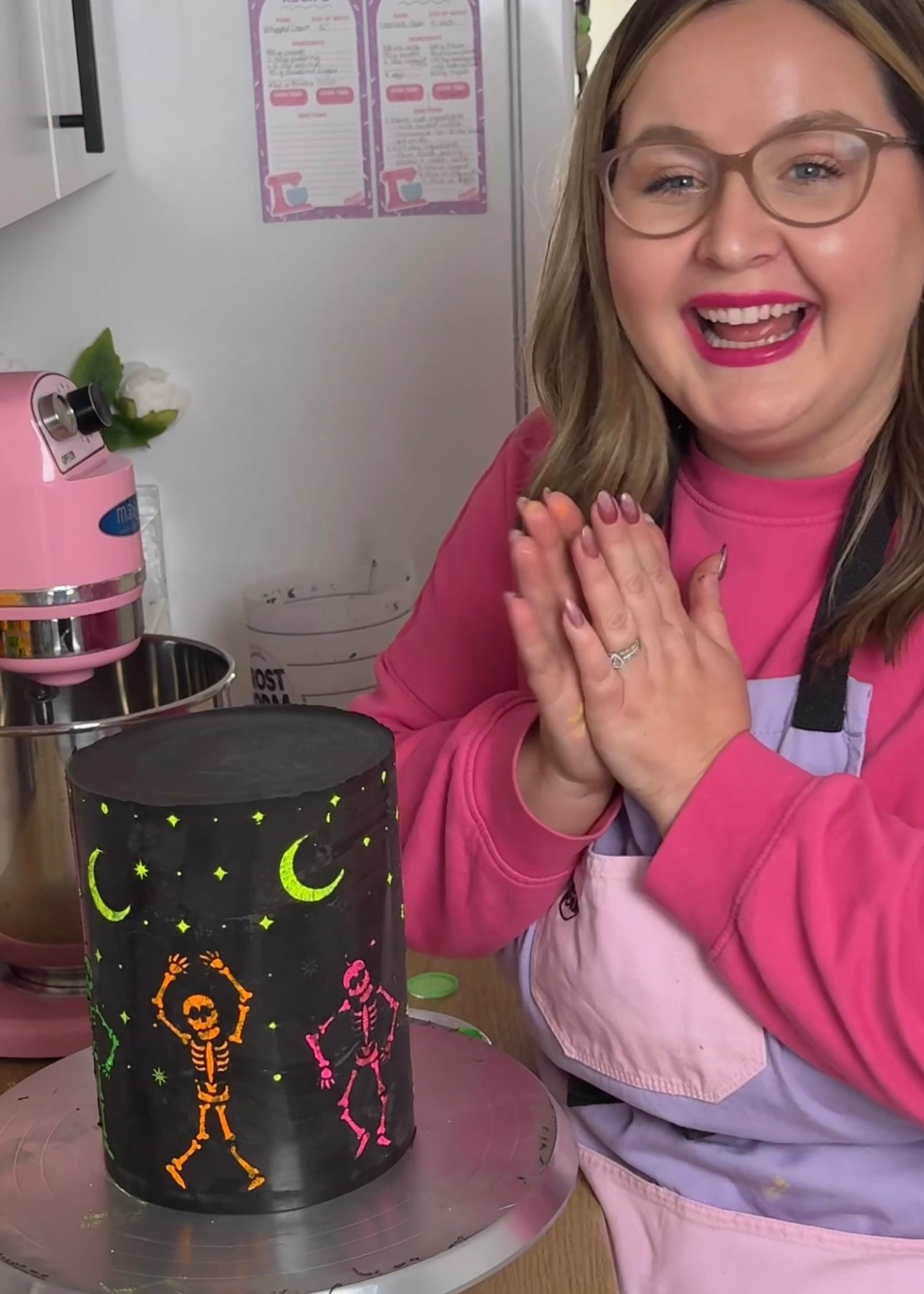 Frost Form - 6" Round Stencil - Dancing Skeleton