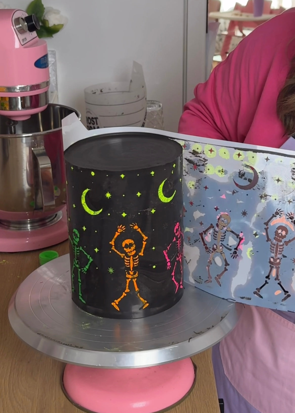 Frost Form - 6" Round Stencil - Dancing Skeleton