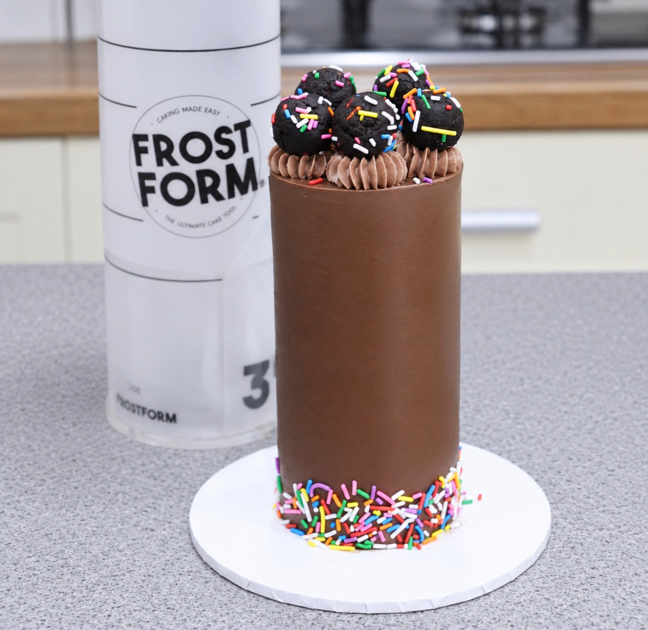 Frost Form - 3" - 8cm - Round - Cake Decorating Kit